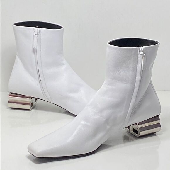 Balenciaga White Typo BB Heel Leather Ankle Boots size 39 - Picture 6 of 15